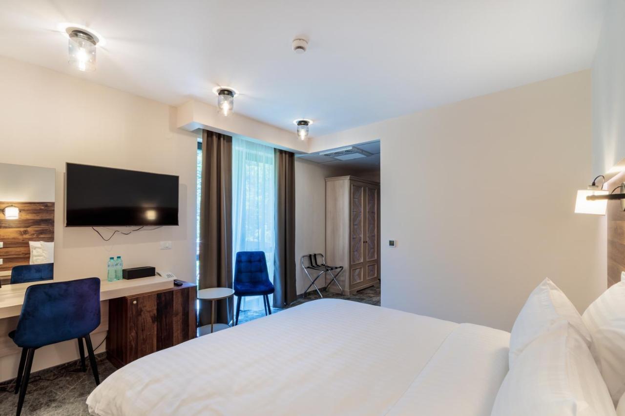 River Hotel & Spa Călimăneşti Esterno foto