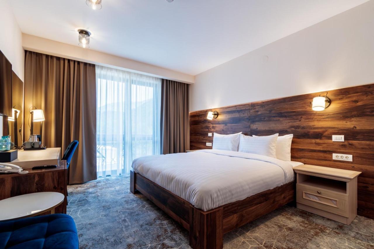 River Hotel & Spa Călimăneşti Esterno foto