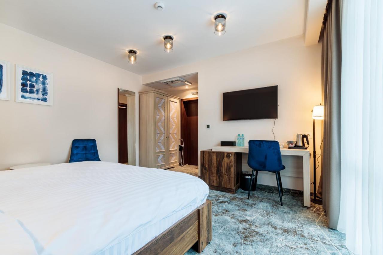 River Hotel & Spa Călimăneşti Esterno foto