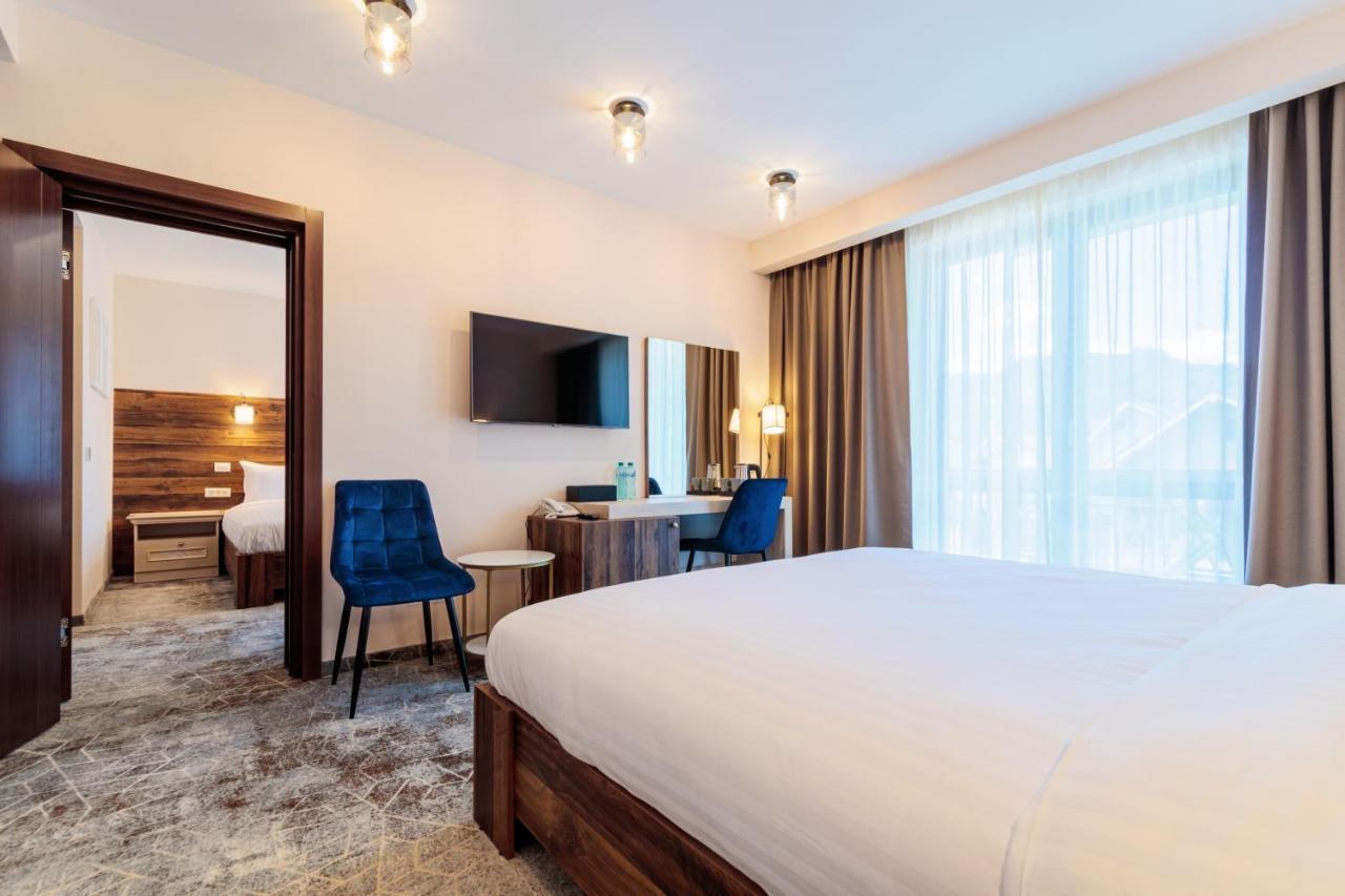 River Hotel & Spa Călimăneşti Esterno foto
