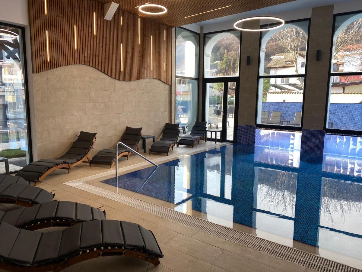 River Hotel & Spa Călimăneşti Esterno foto